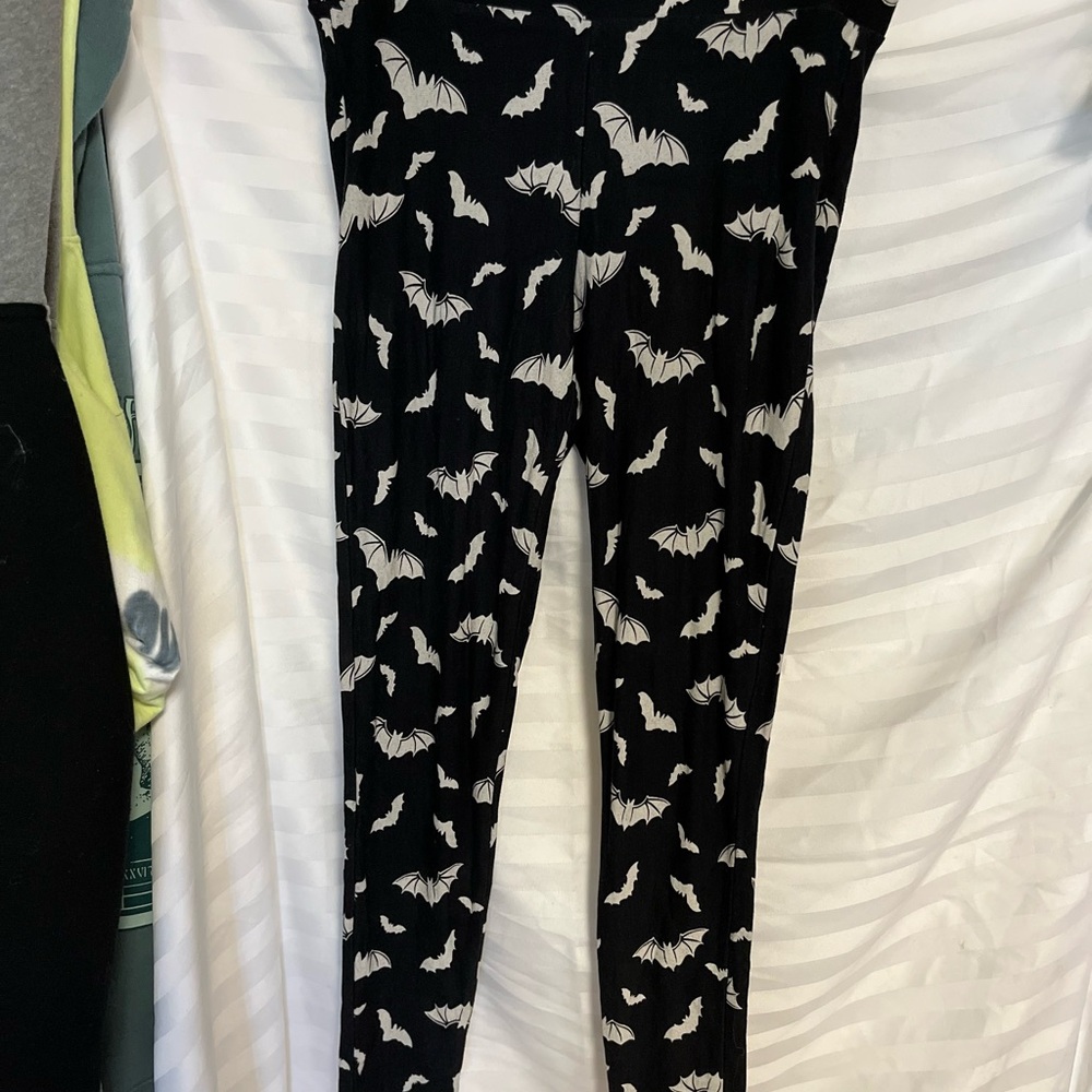 Women’s Black Bat Print Leggings